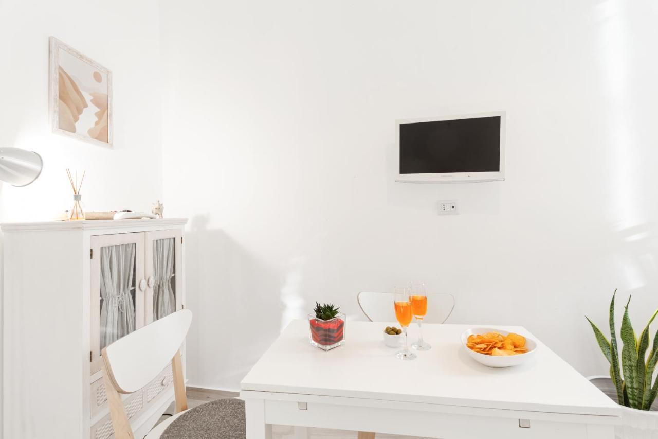 Maison San Michele Lovely Apartment Трани Экстерьер фото