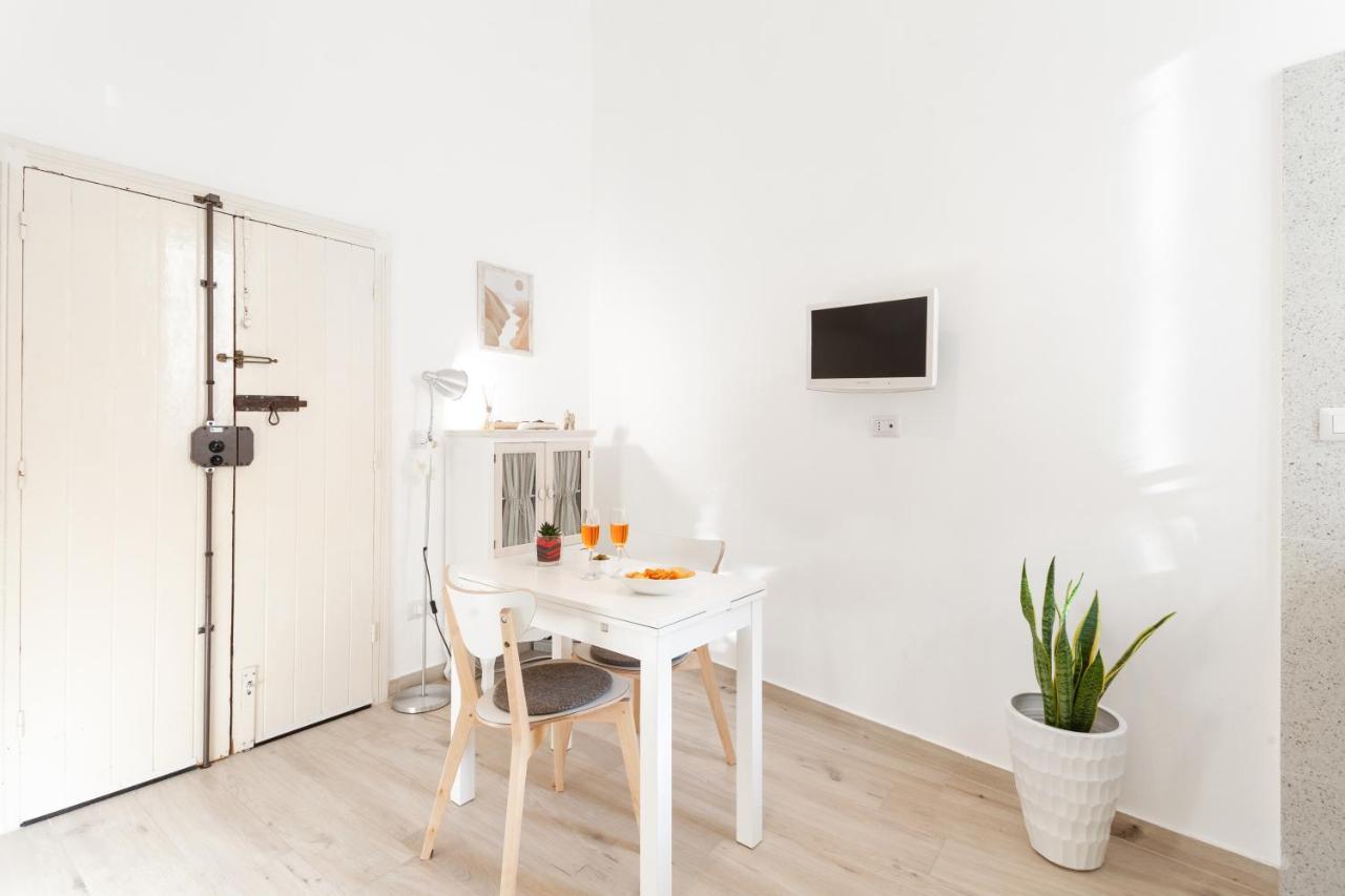 Maison San Michele Lovely Apartment Трани Экстерьер фото